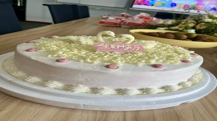 温馨生日会|公司为二季度员工庆生